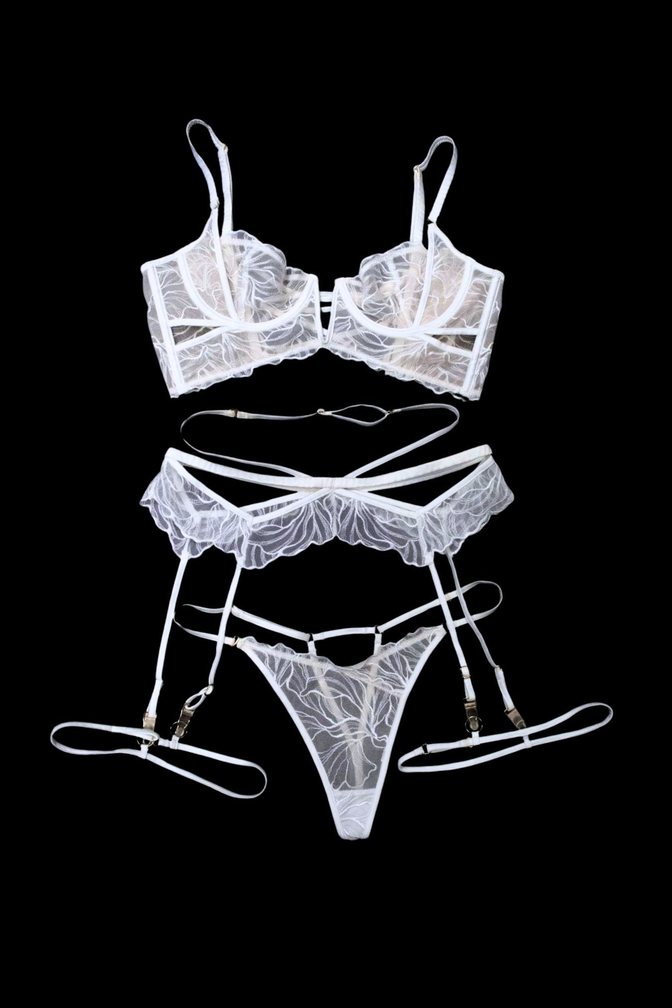 Gaia White 3 Piece Set – Size 8D/10C/12A, S, XS/S | Archive Sample